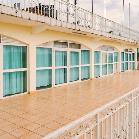 Sunrise Apartments Hotel Fort Portal Экстерьер фото