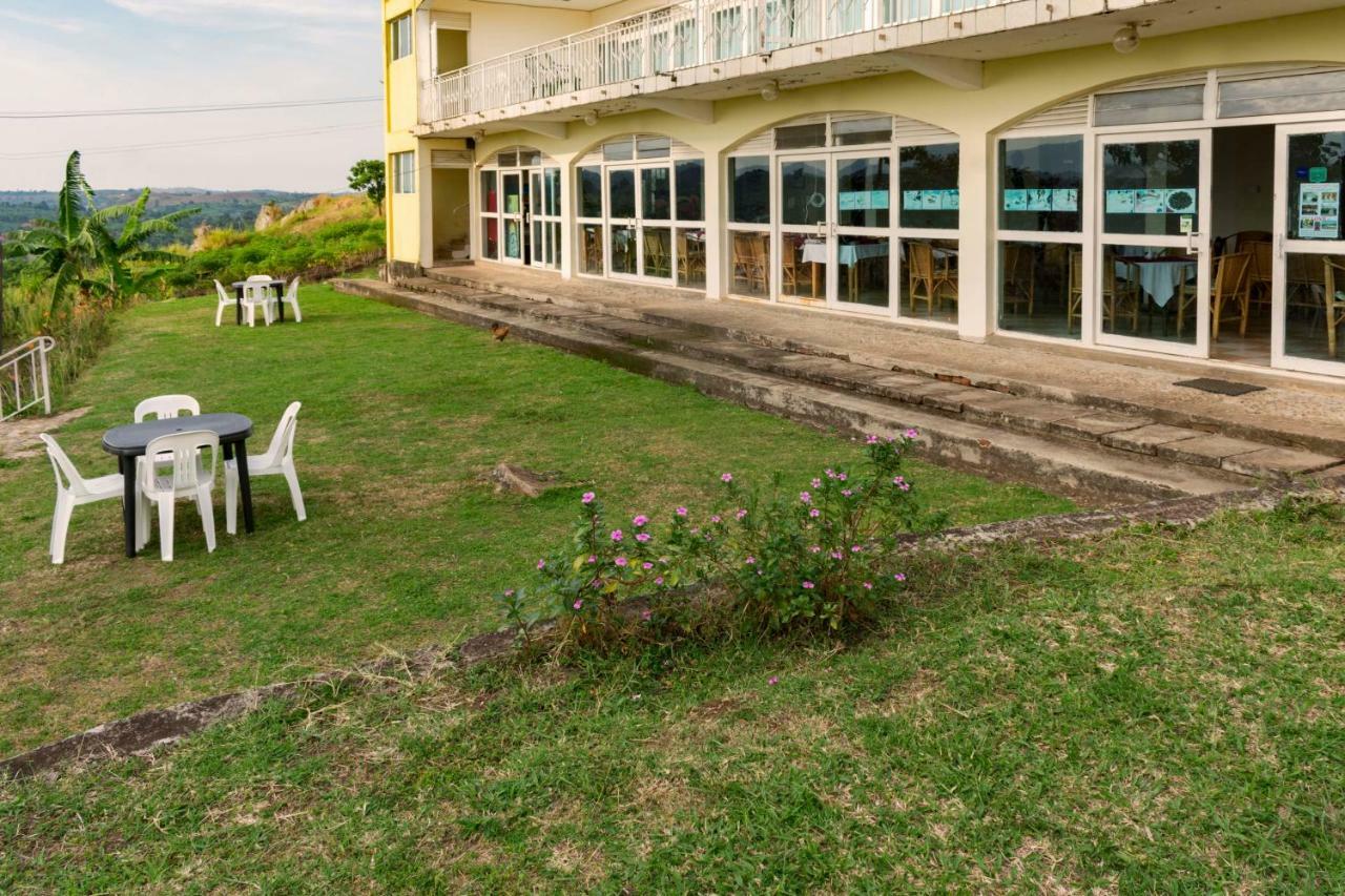 Sunrise Apartments Hotel Fort Portal Экстерьер фото